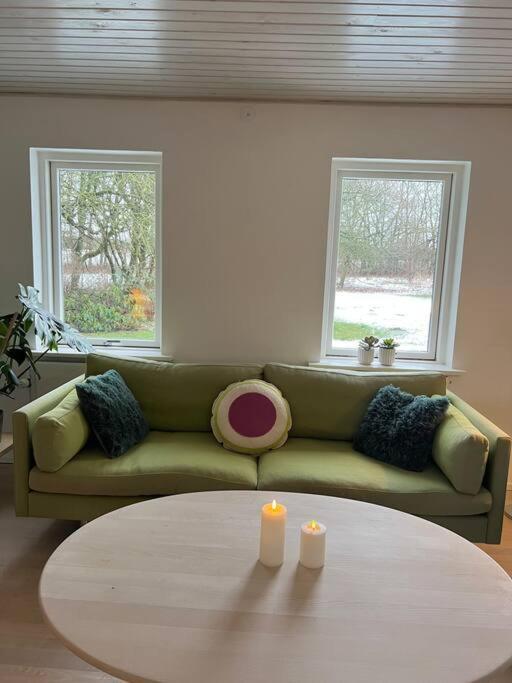 Skont Hus Pa Landet Taet Pa Billund Villa Give Exterior foto