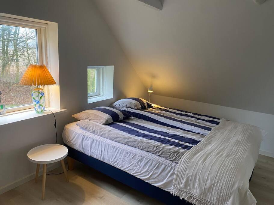 Skont Hus Pa Landet Taet Pa Billund Villa Give Exterior foto